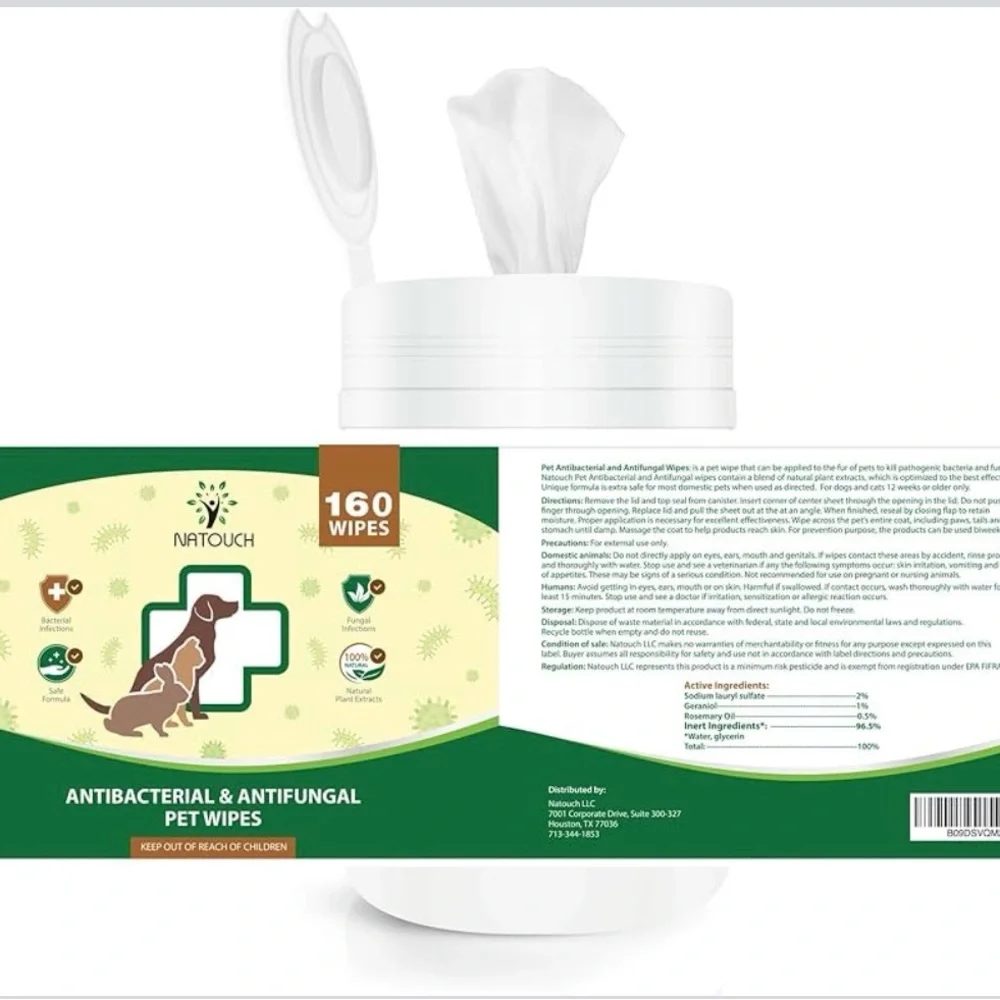 Antifungal and Antibacterial Wipes for Dogs & Cats, new